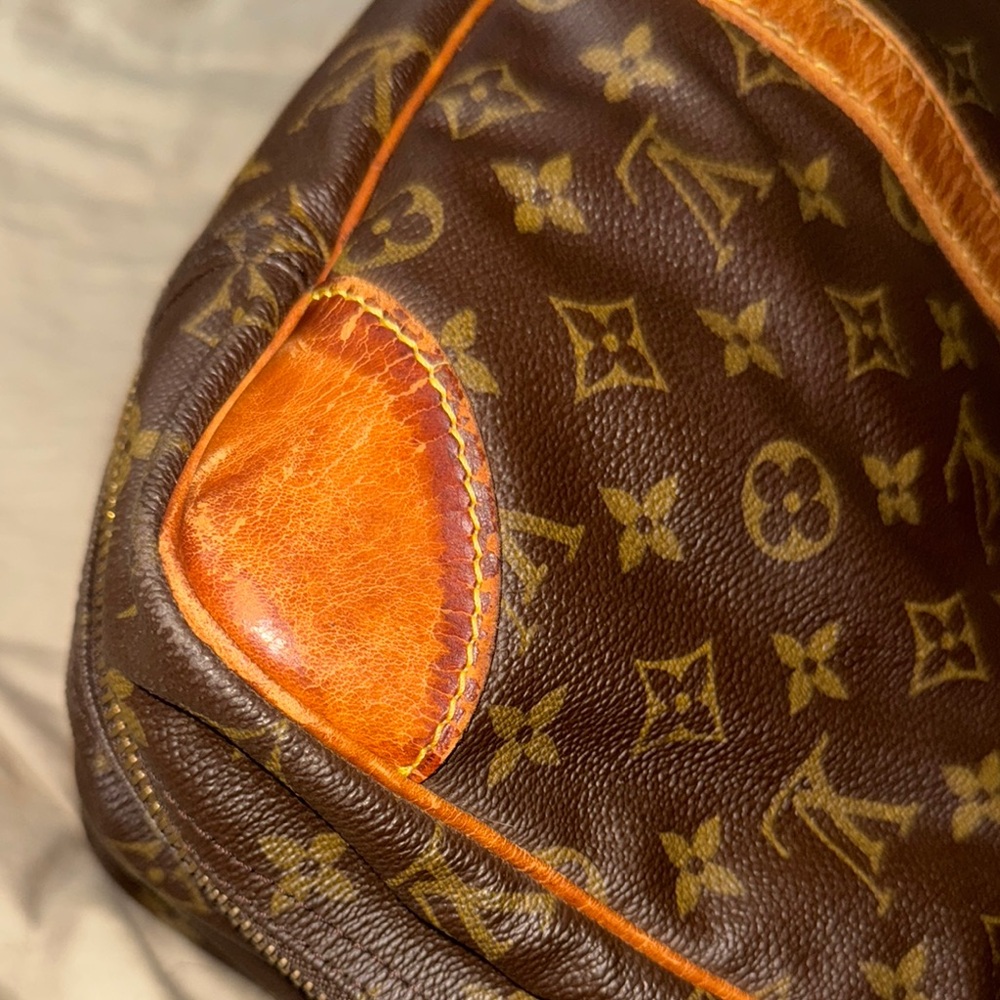 Louis Vuitton Brown Monogram suitcase with Leather Trim - Picture 8 of 16